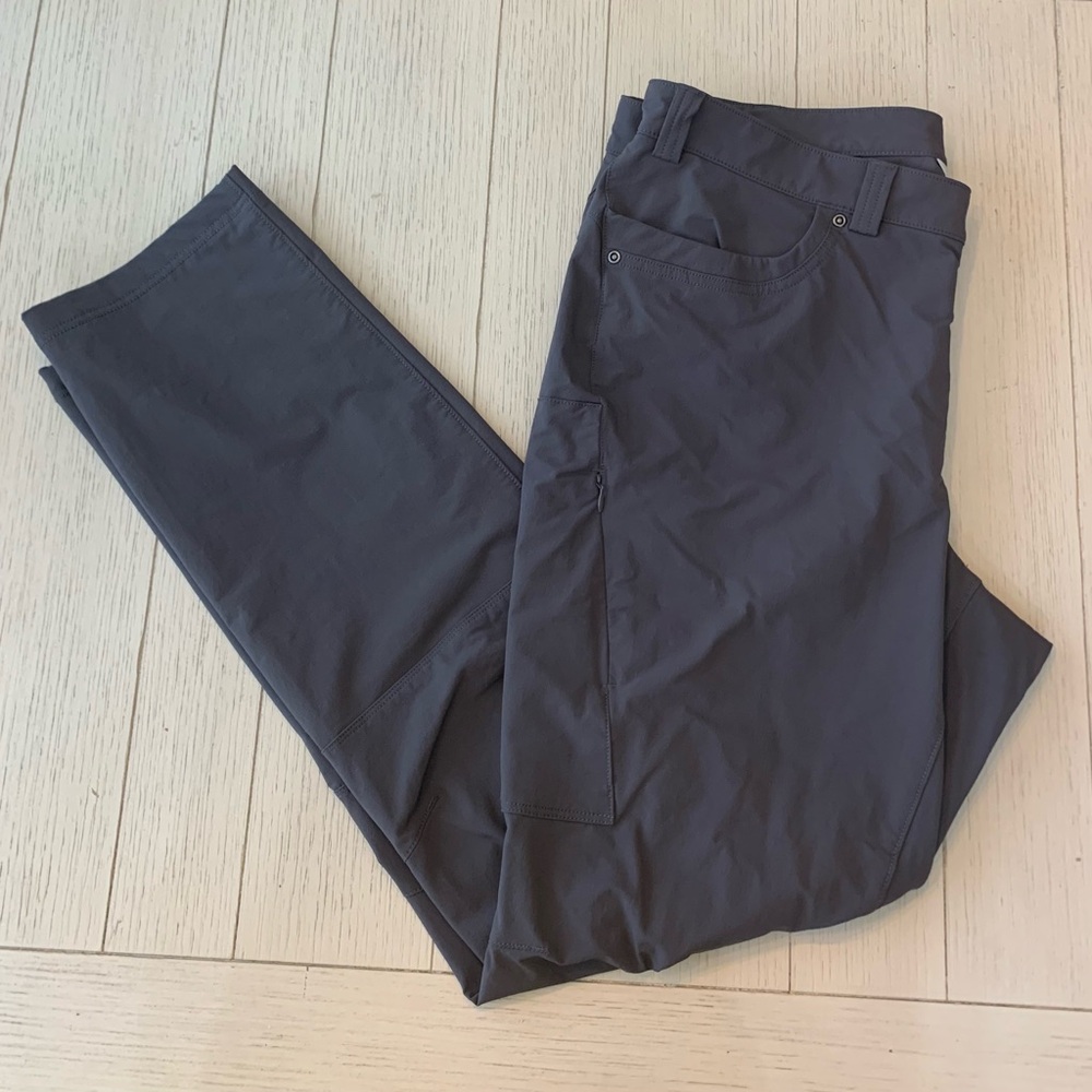 Women’s Flexpedition Slim Leg Pants | Size 18 | Dark Gray | Great Used Condition